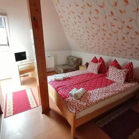 Joos Apartman Sárvár Εξωτερικό φωτογραφία