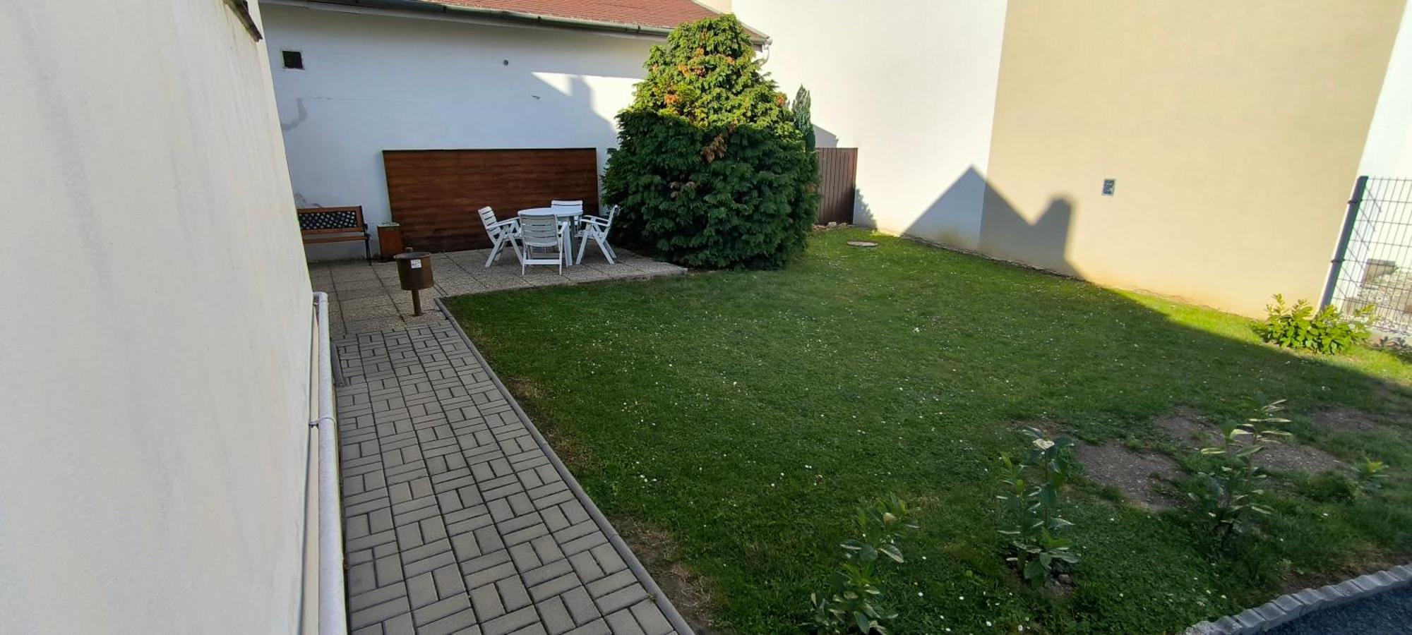 Joos Apartman Sárvár Εξωτερικό φωτογραφία